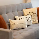 Lazurowa Street Warsaw Parking & Balcony By Noclegi Renters