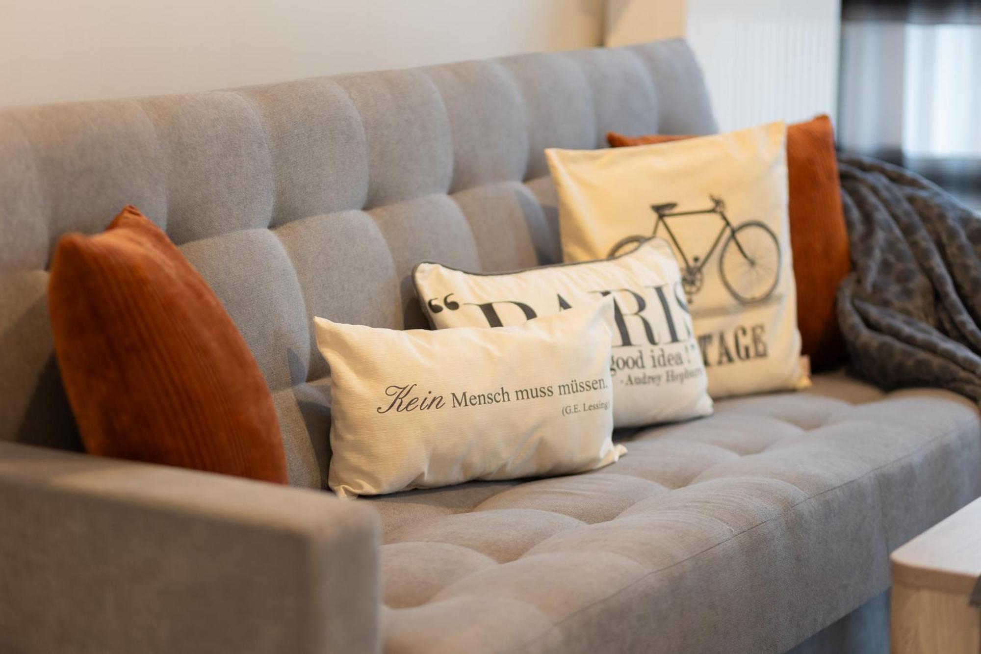 Apartment Lazurowa Street Parking & Balcony By Renters