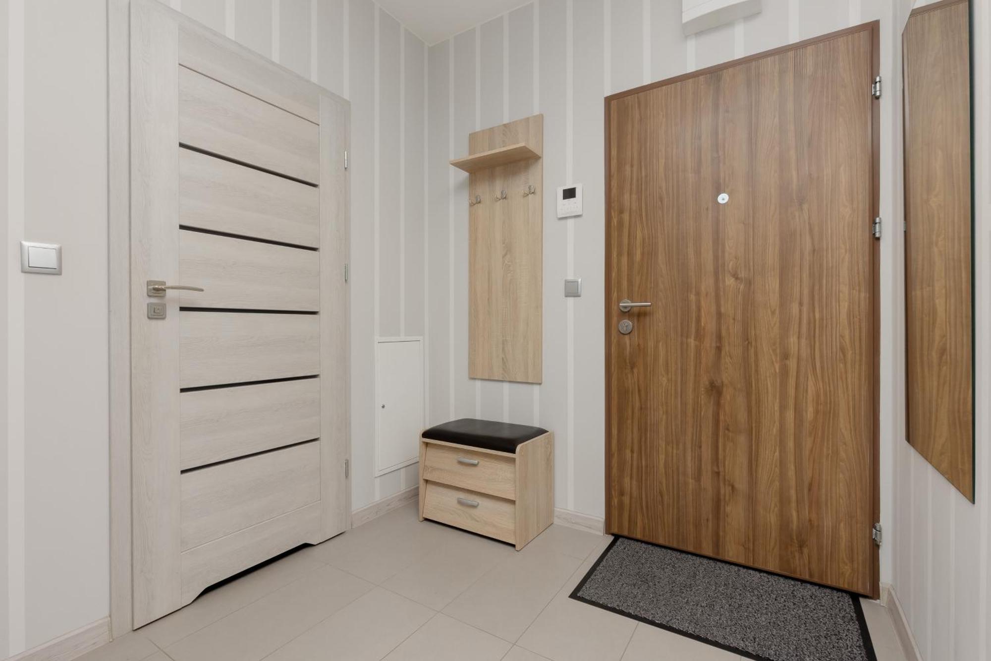 Apartment Lazurowa Street Parking & Balcony By Renters